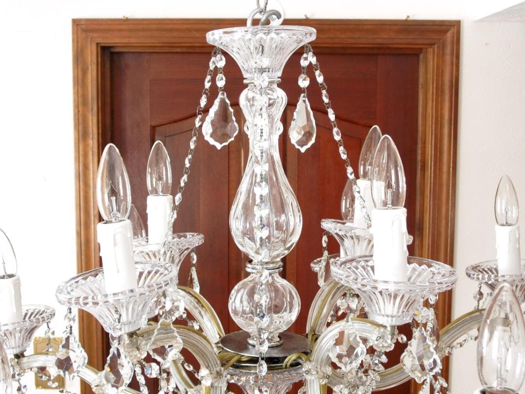 チェコ・ボヘミアンクリスタルガラス☆１２灯シャンデリア☆七色に輝く高純度・高品質