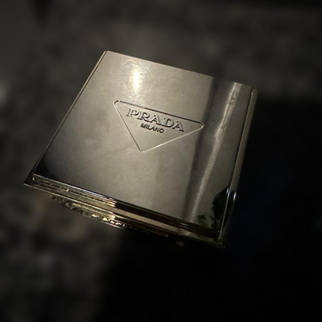 PRADA プラダビューティ リセット セッティング パウダー