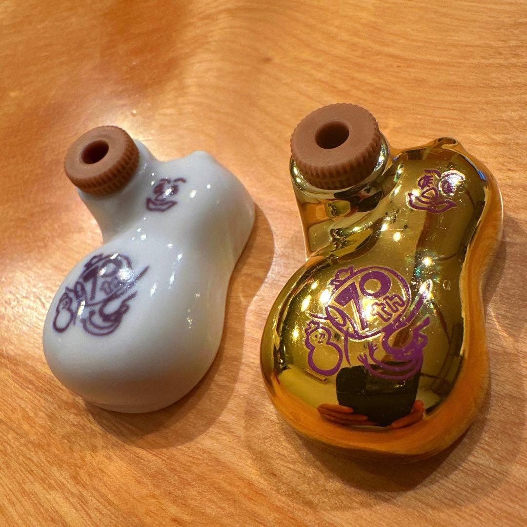 崎陽軒70周年記念レア品【金のひょうちゃん】 &70周年記念ひょうちゃん