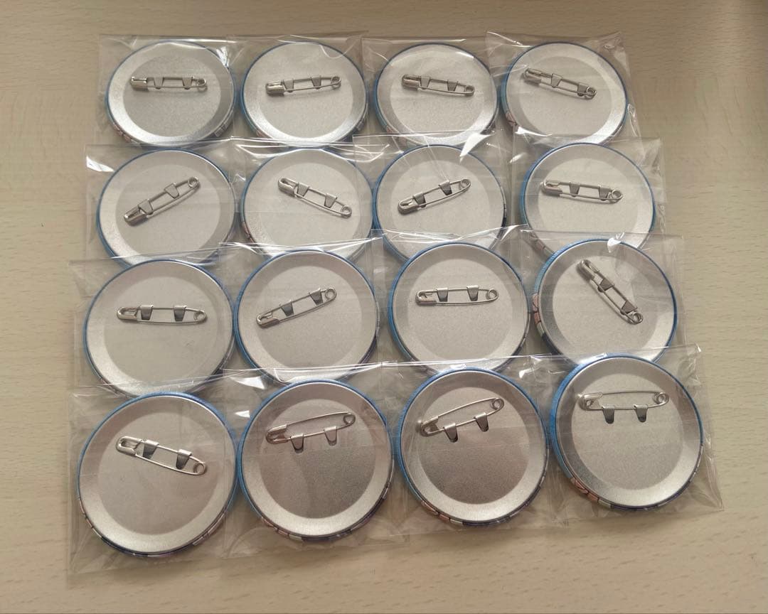 18TRIP エイトリ 叢雲添 タワレコ 缶バッジ 16個 - メルカリ