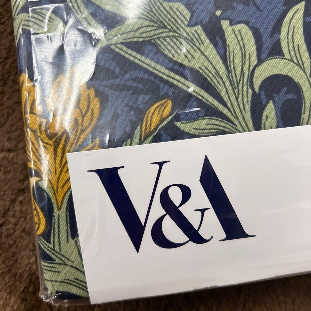 ロマンス小杉　V&A いちご泥棒　こたつ掛け布団カバー　210×210 日本製