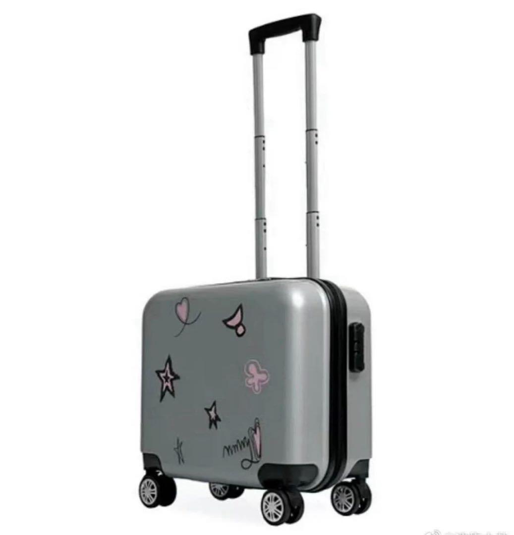 aespa スーツケース 本体 カリナ ウィンター ジゼル ニンニン トレカ