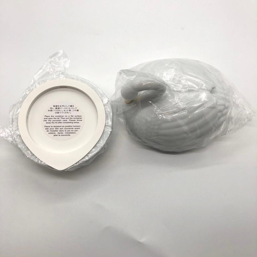 化粧品 レ メルヴェイユーズ ラデュレ 白鳥 チーク フェイスメイク メイク