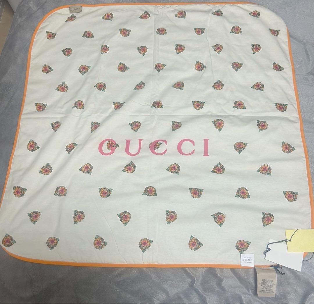 【新品未使用】グッチ　ヒグチユウコ ラビット柄ブランケット 664180