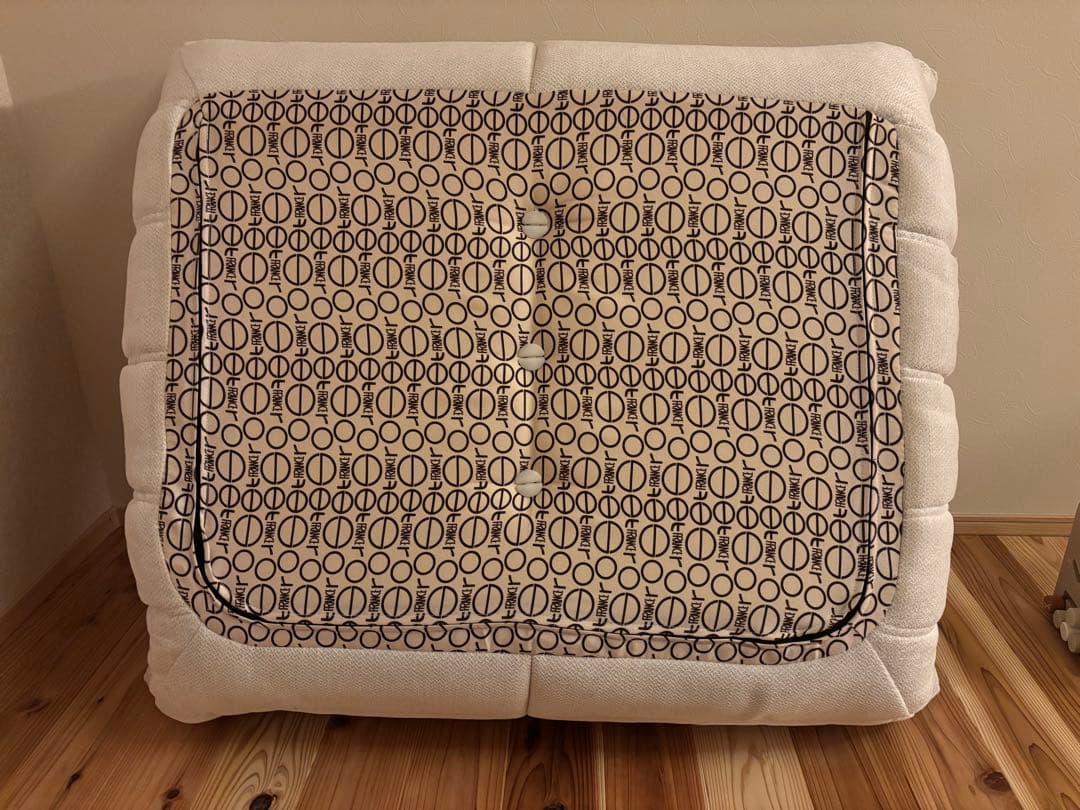 ligne roset トーゴパフ