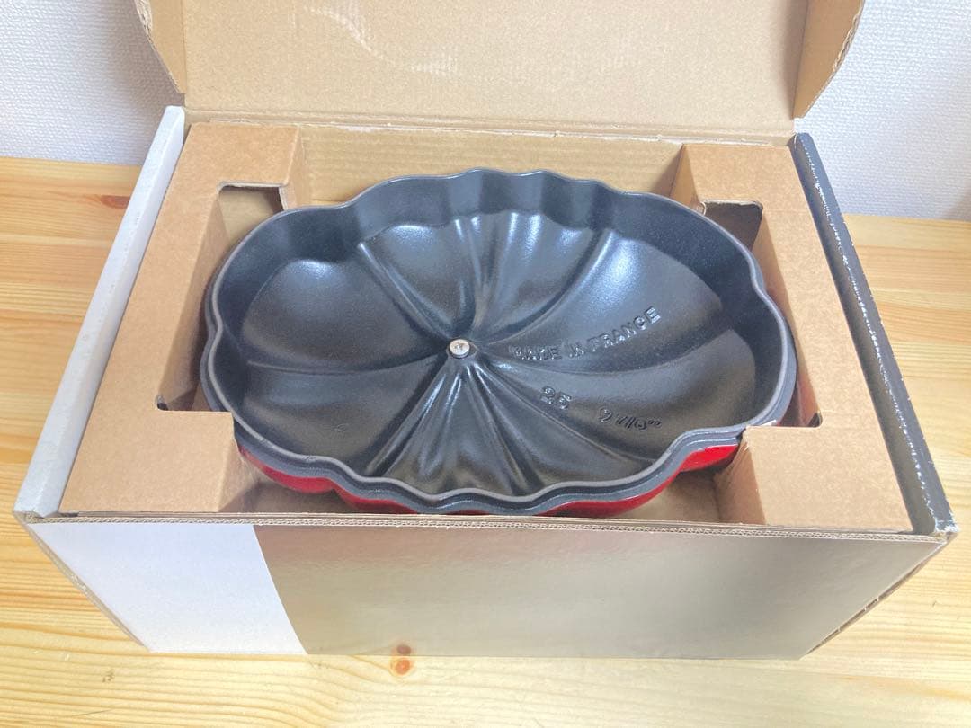☆ 超超超激レア！！ ストウブ STAUB トマト ココット 25cm 2.5L