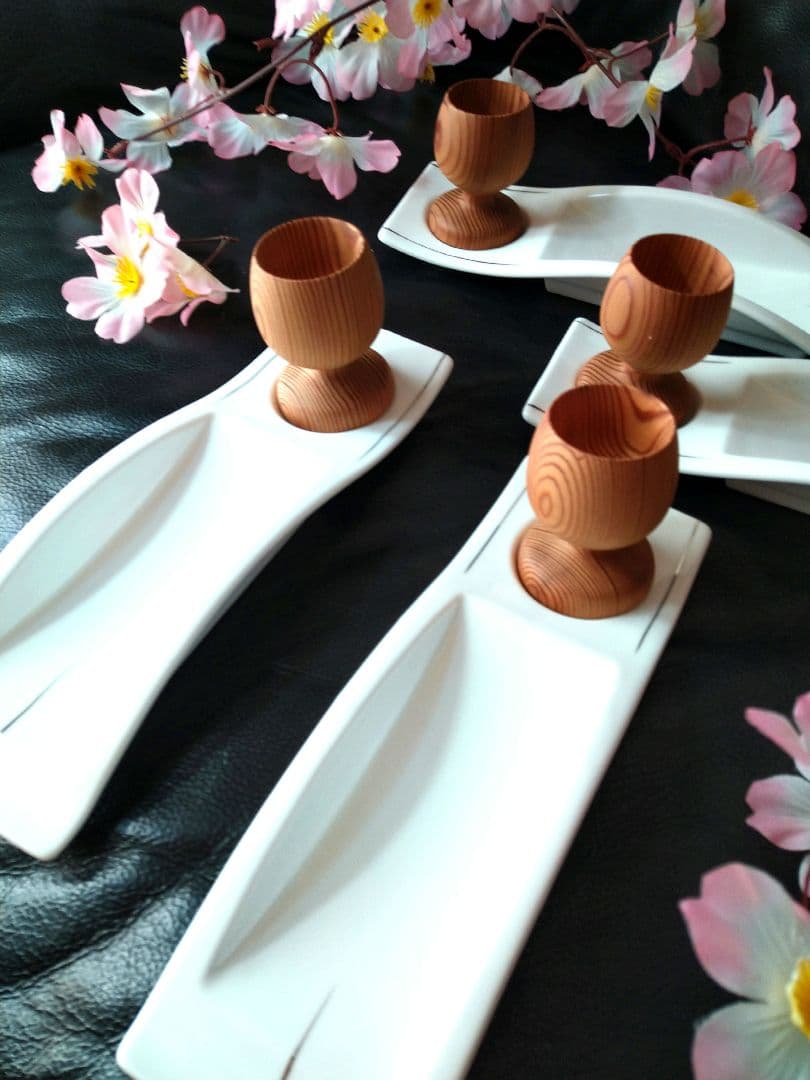 ♥素敵な演出♥【豪華に８角切子グラス】♥【2ステージ演出素敵な白長皿】ダブル４組