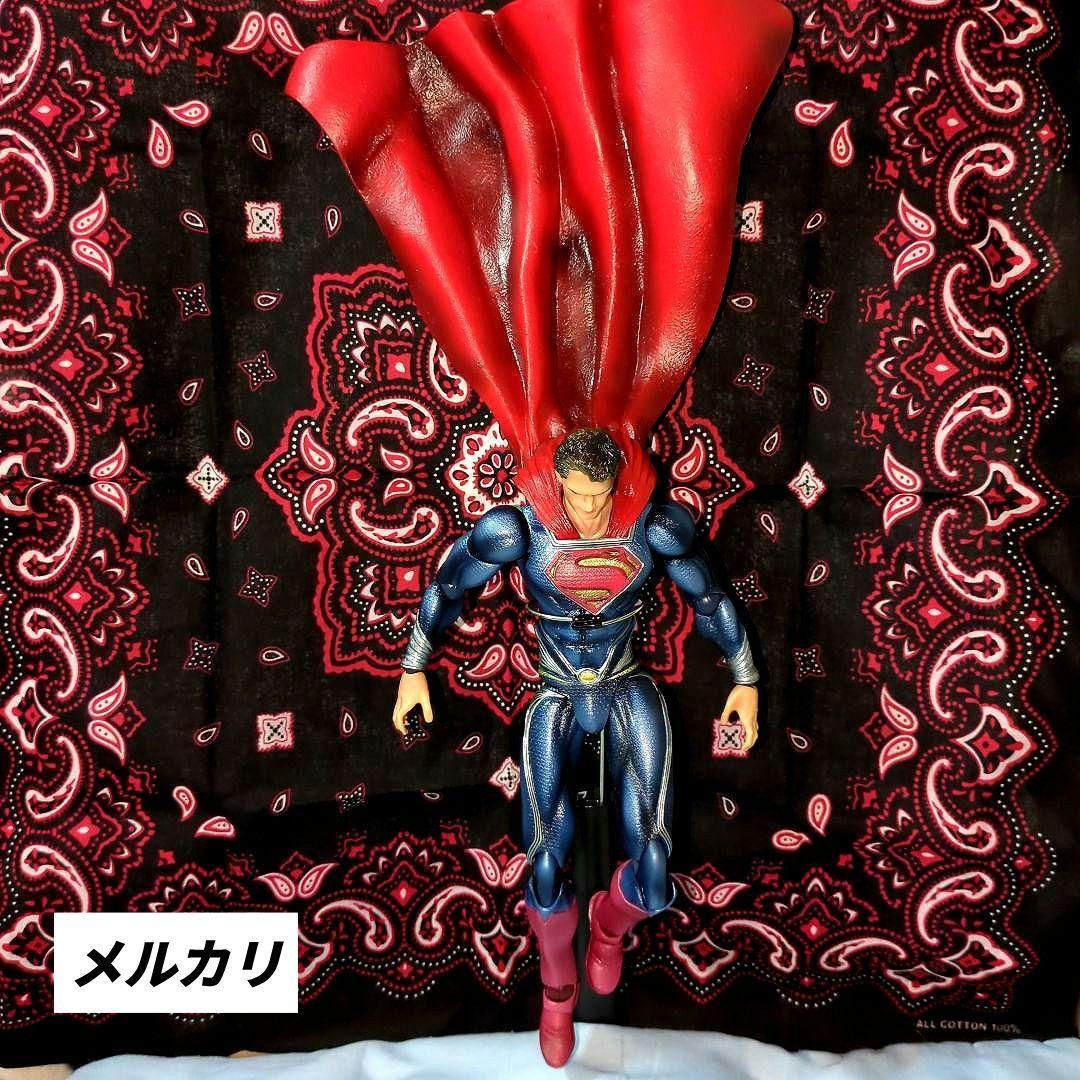 PLAY•ARTS•改✨ＭAN OF STEEL ✨ スーパーマン《中古開封品》