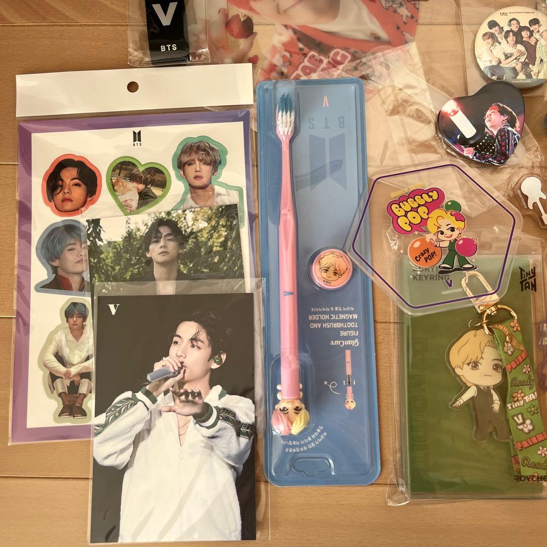 BTSグッズまとめ売り - メルカリ