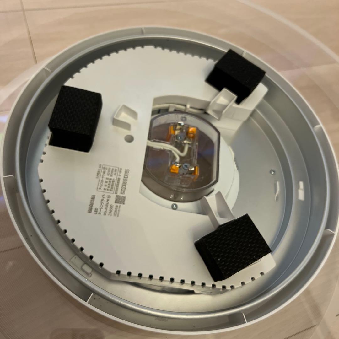 ★美品 IRIS OHYAMA LED シーリングライトCEA-A12DLPW