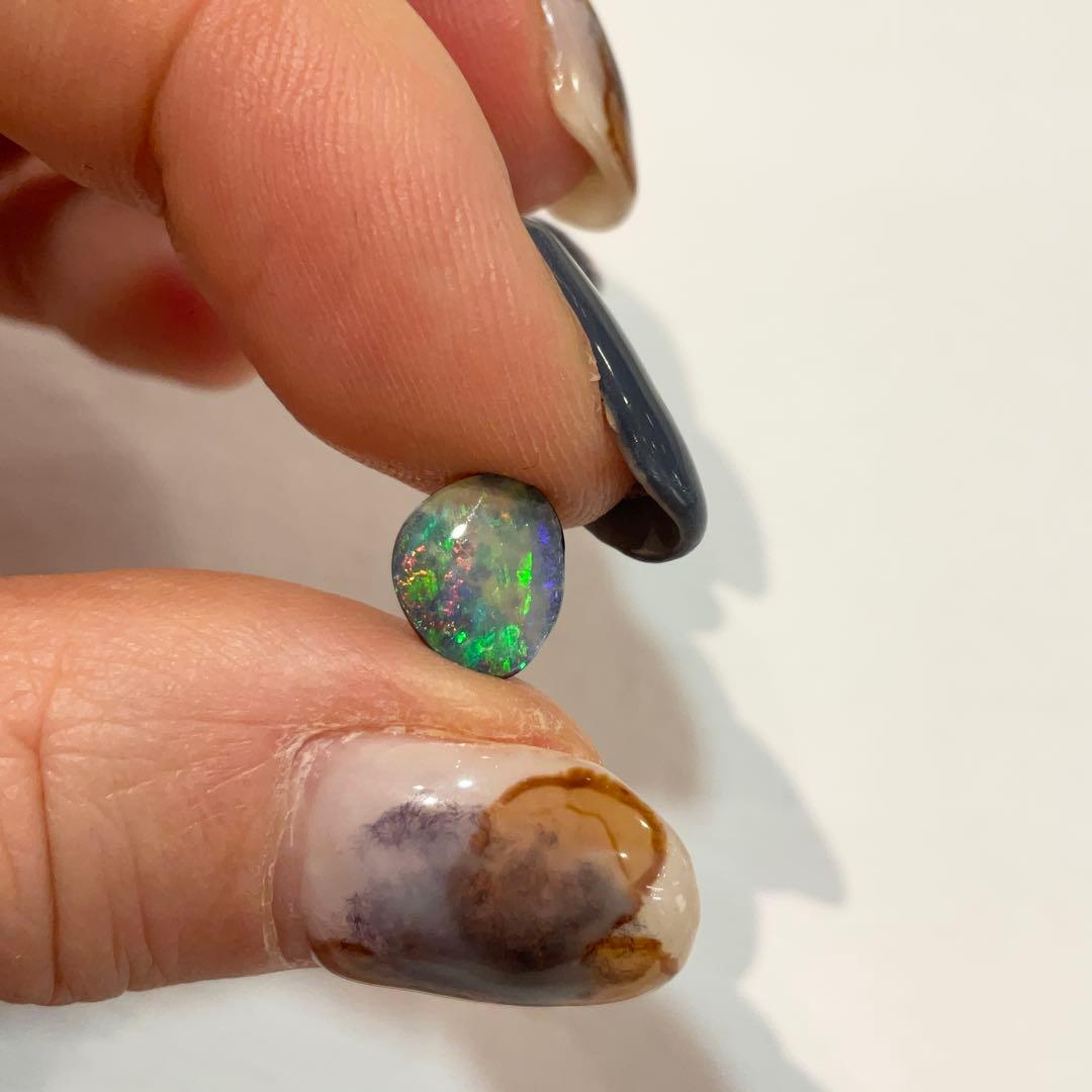 ボルダーオパール