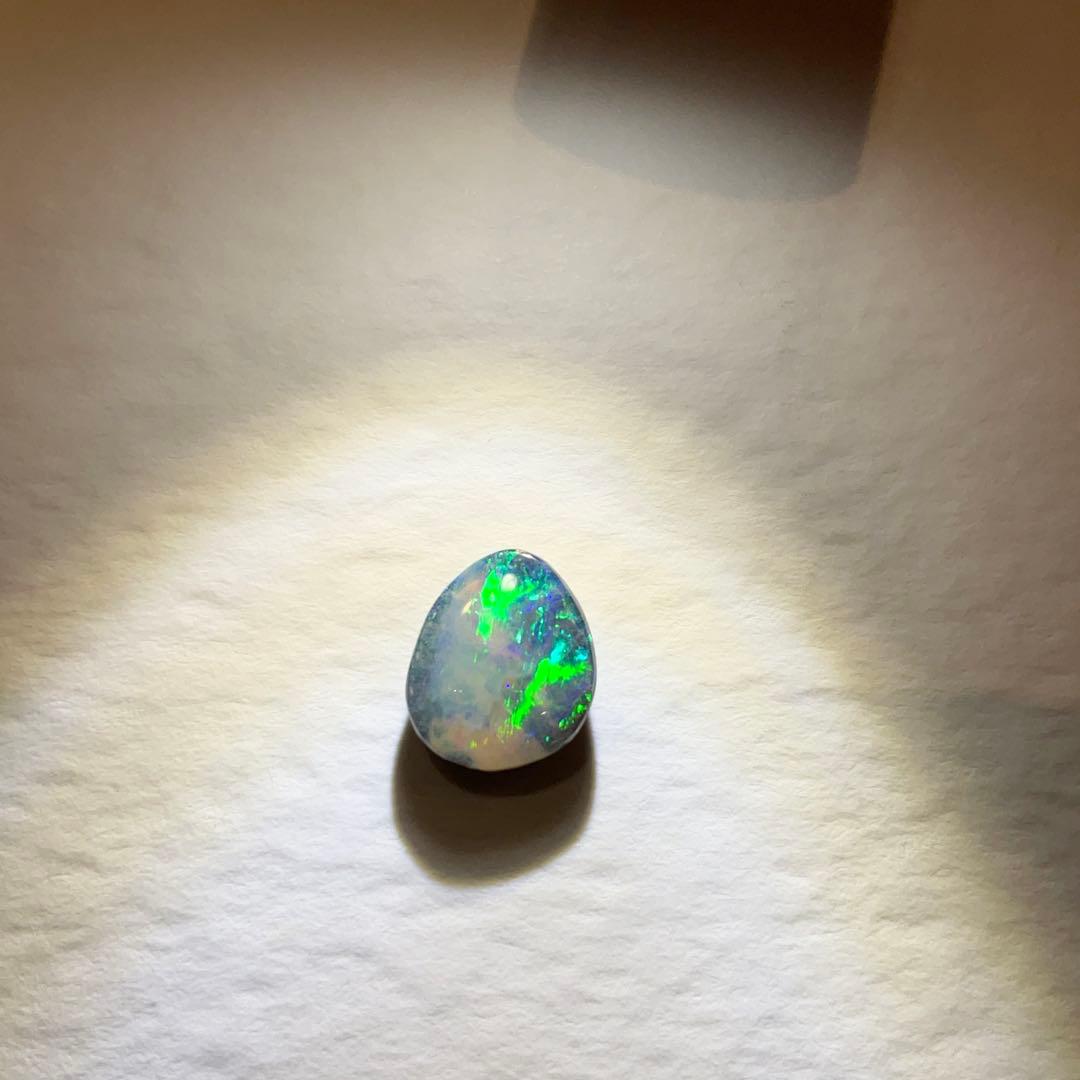 ボルダーオパール