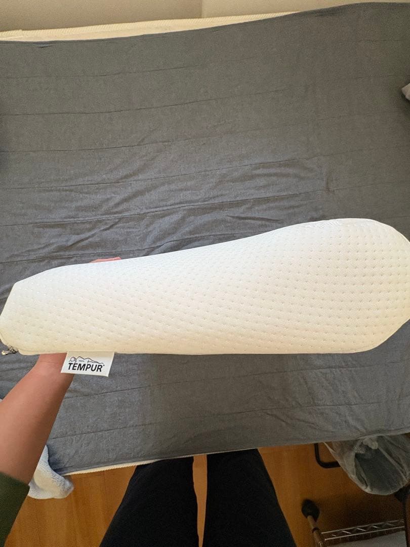 【新品・未使用品】テンピュール　ミレニアムネックピロー　XS