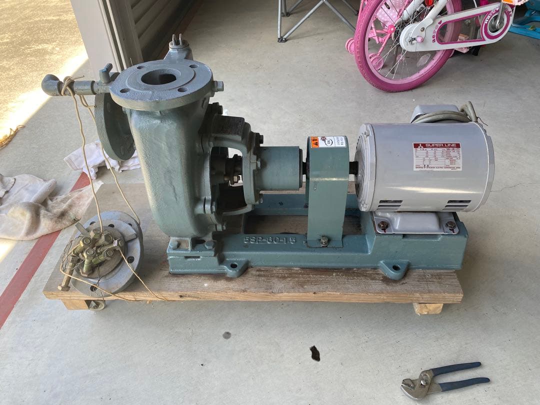 揚水ポンプ　鶴見制作所　新品価格　380000