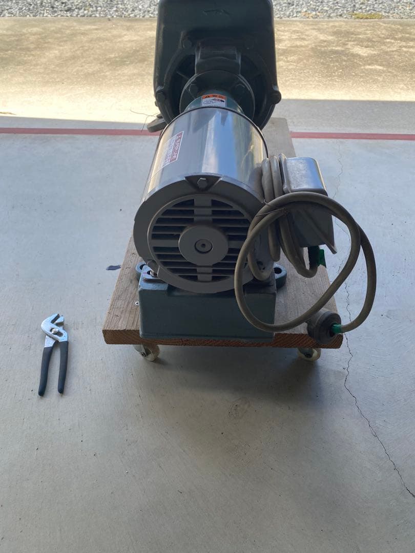 揚水ポンプ　鶴見制作所　新品価格　380000