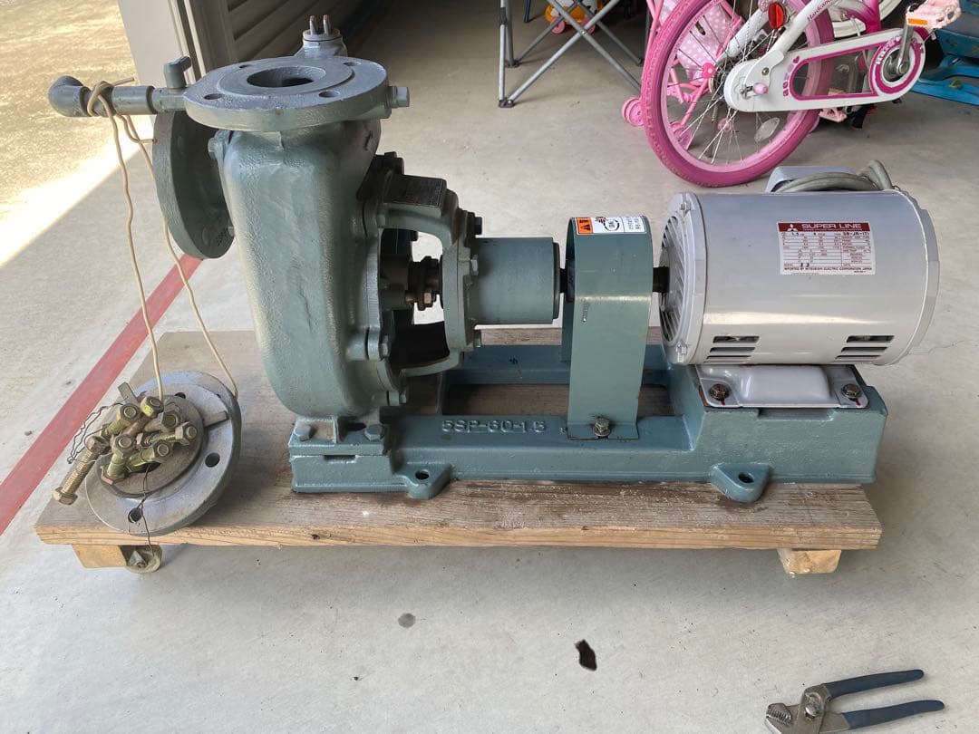 揚水ポンプ　鶴見制作所　新品価格　380000