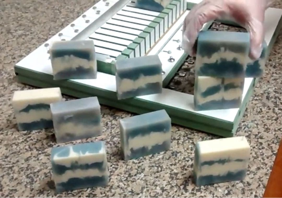 手作りの石鹸カッター。 16個入り。 3cmです,カッティングストリング10本