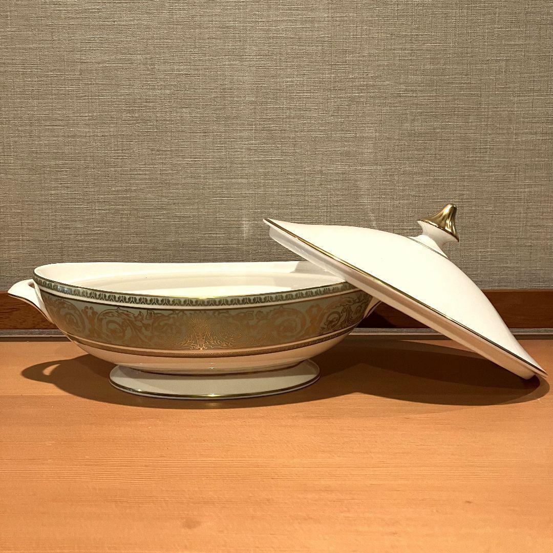 ロイヤルドルトン　イングリッシュルネサンス　蓋付ベジタブルボウル