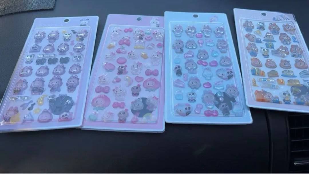 キラぷくシール ラブブ 4枚 コンプリート セット♡ - メルカリ
