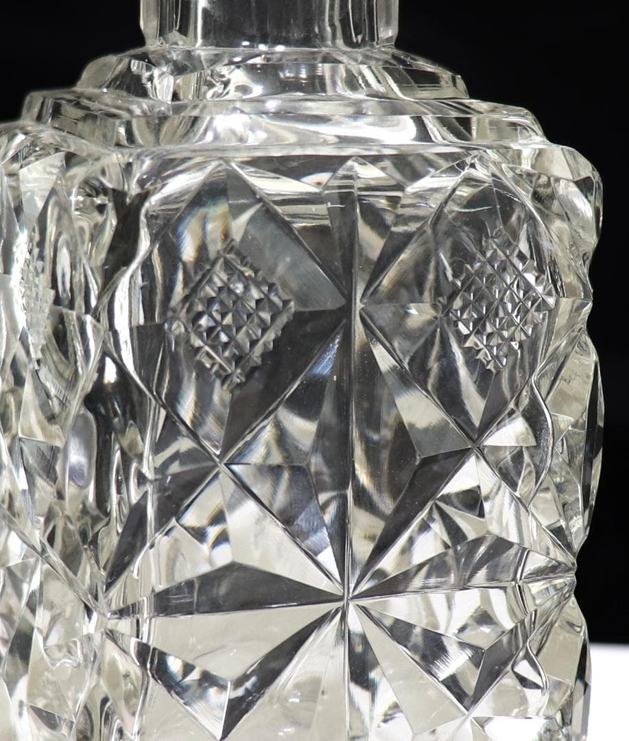 オールド・バカラ 珍品 切子 ダイヤモンドカット×格子柄 ボトル ディアマン