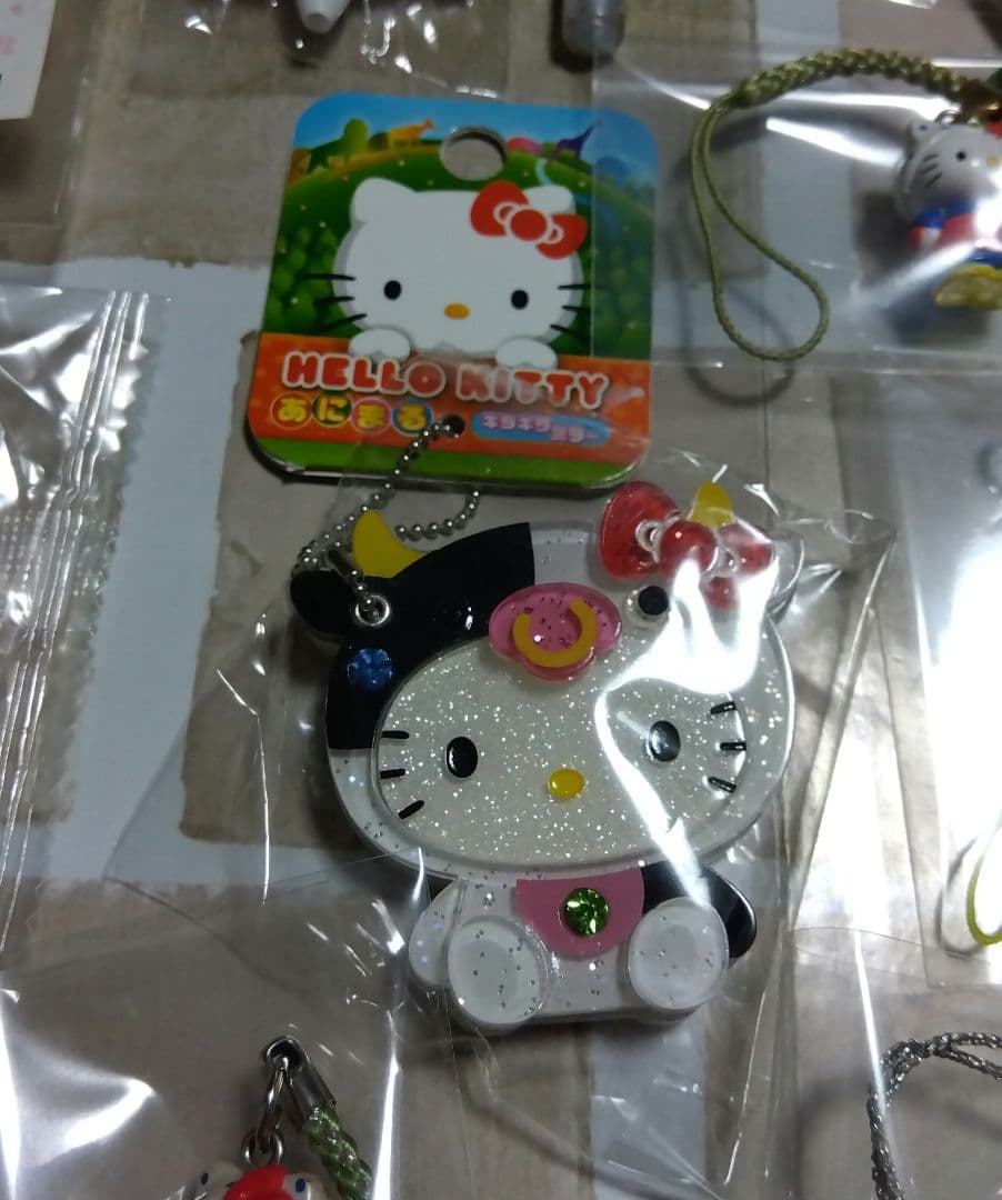 ハローキティ　根付　キーホルダー　ボールペン　等　マスコット　52個 まとめ売り