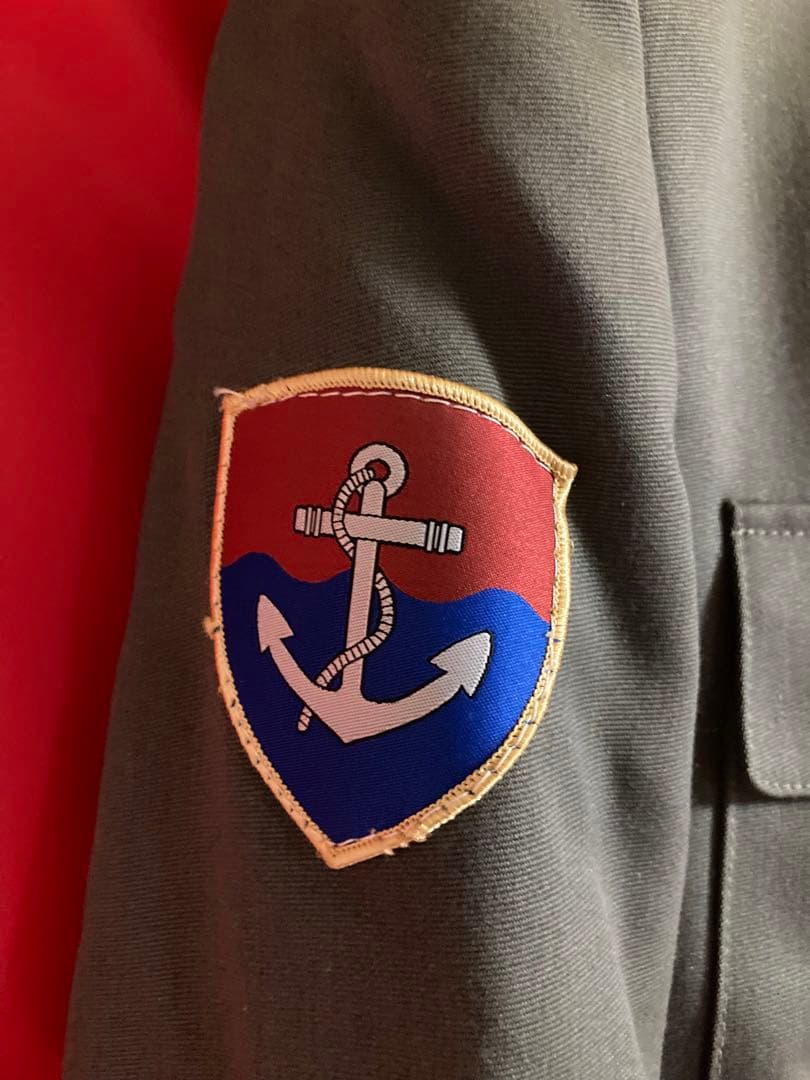 セルビア陸軍オフィサージャケット 河川艦隊 Lサイズ 実物中古 - メルカリ