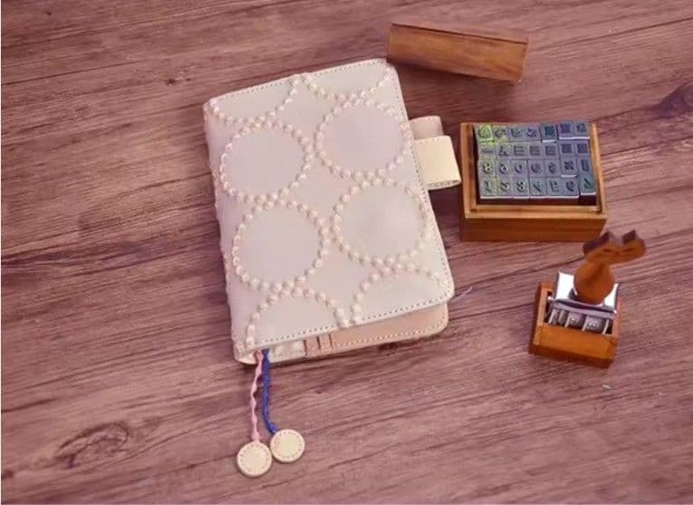 【新作】A6　桜ピンク　ミナペルホネン　ベージュピンク　タンバリン手帳ケース