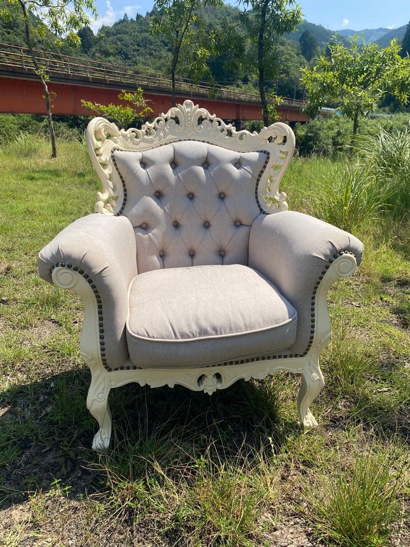 姫系　グレー　ホワイト　ロココ調　アンティーク調　猫足　1人掛けソファ