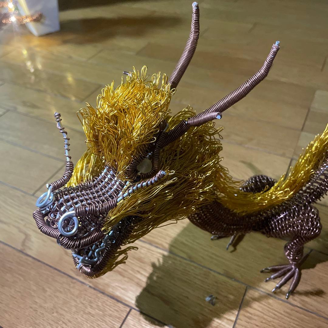 ワイヤー製ドラゴン置物