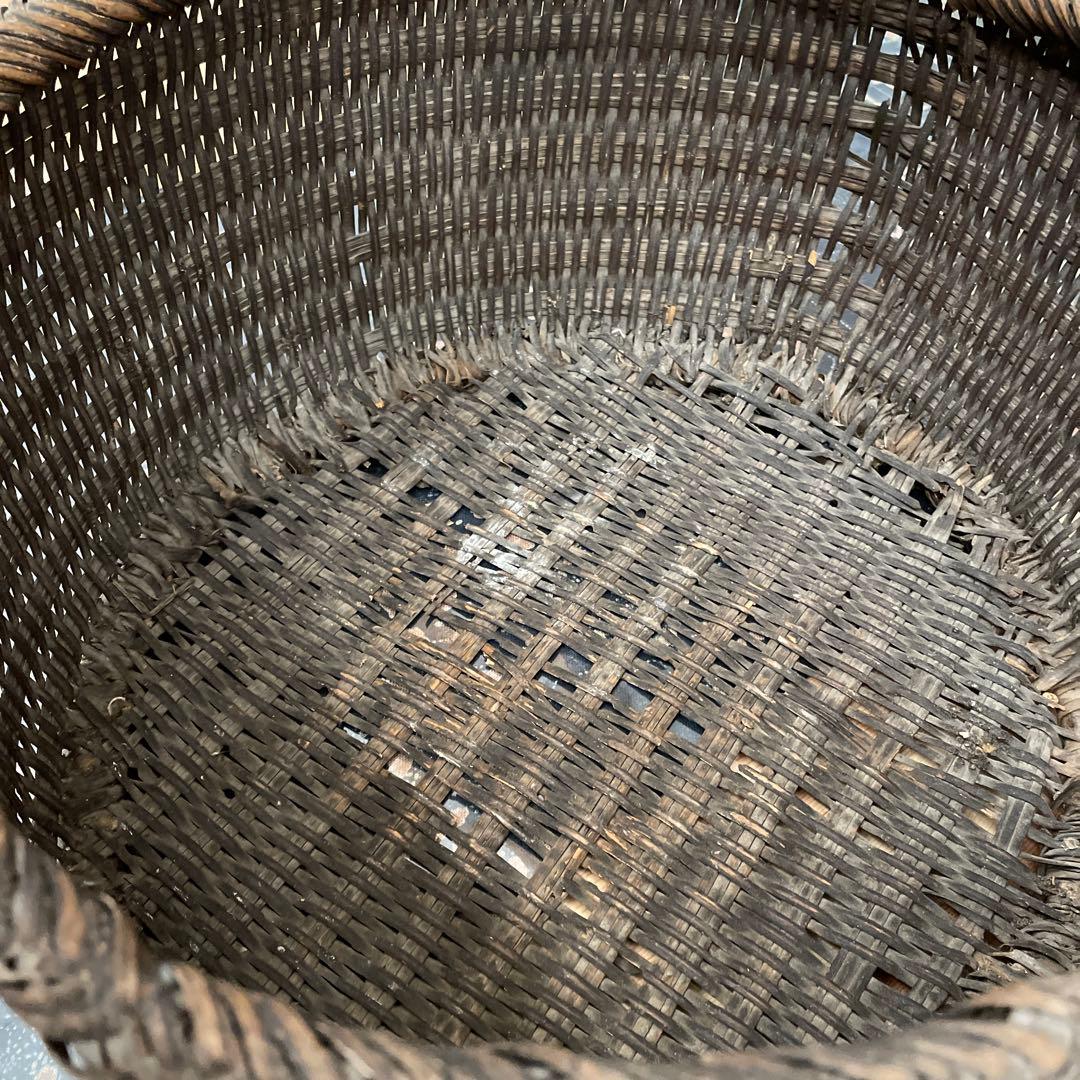 竹かご、、古い物
