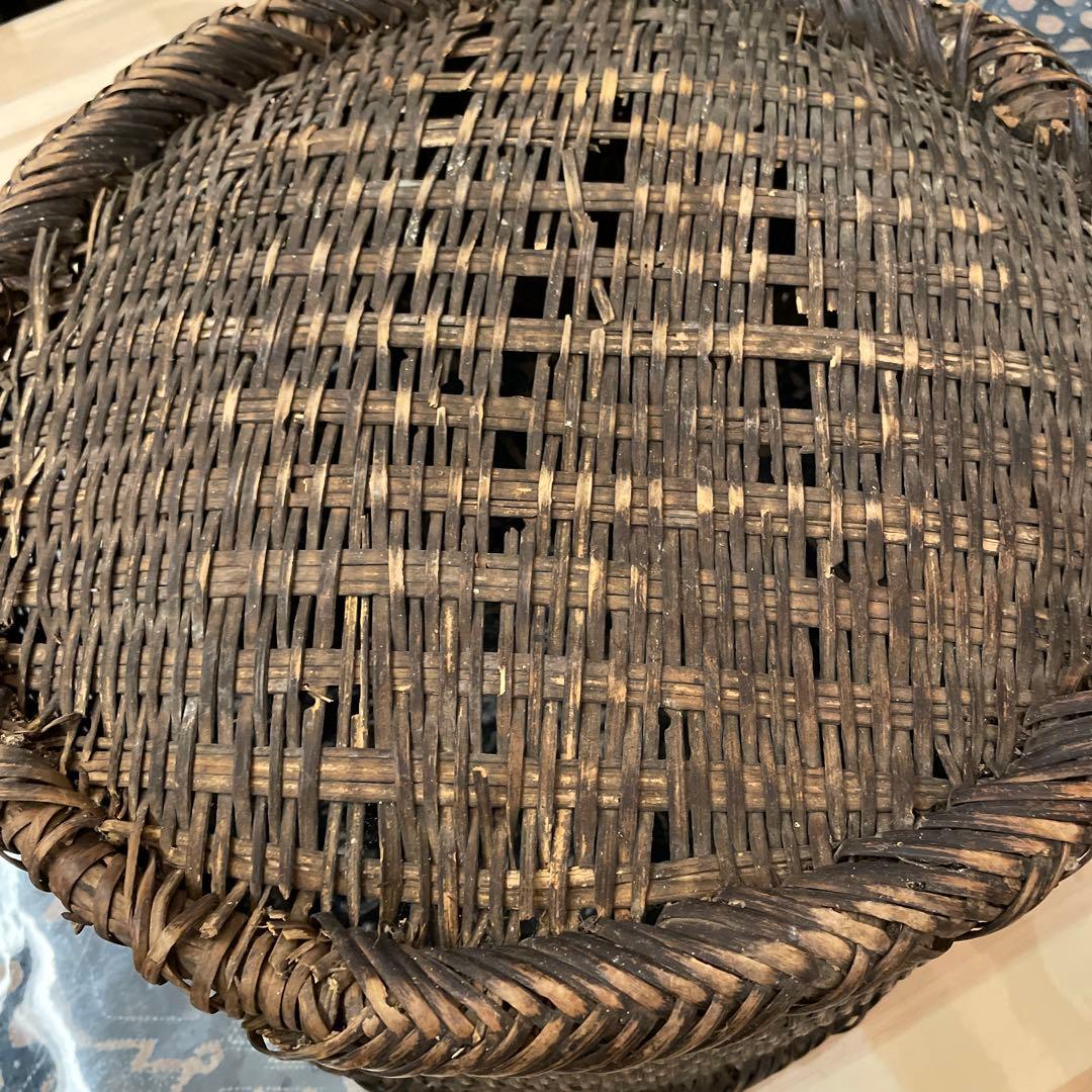 竹かご、、古い物