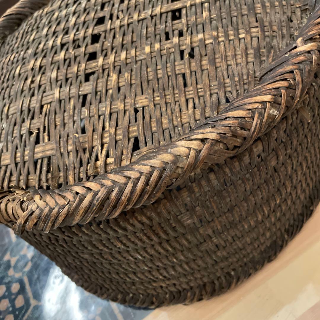 竹かご、、古い物