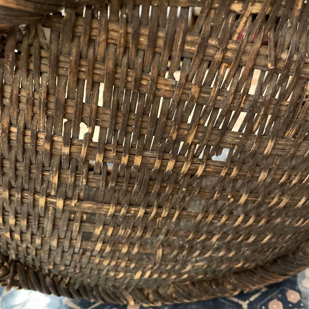 竹かご、、古い物