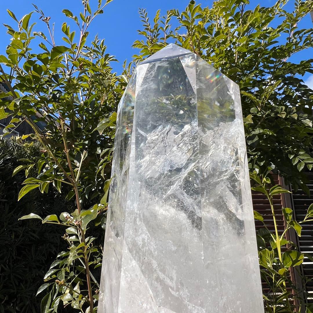 ✩超破格✩究極の激凄超逸品✩超高透明度とレインボー✩虹入り 水晶 六角柱 天然石