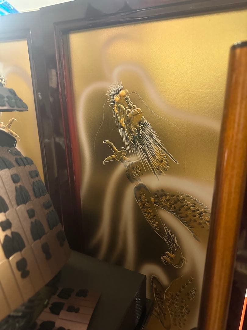 五月人形 鎧飾り 伊予札胴丸鎧 桃山時代写し 黒銀調 屏風・弓太刀付新品未使用