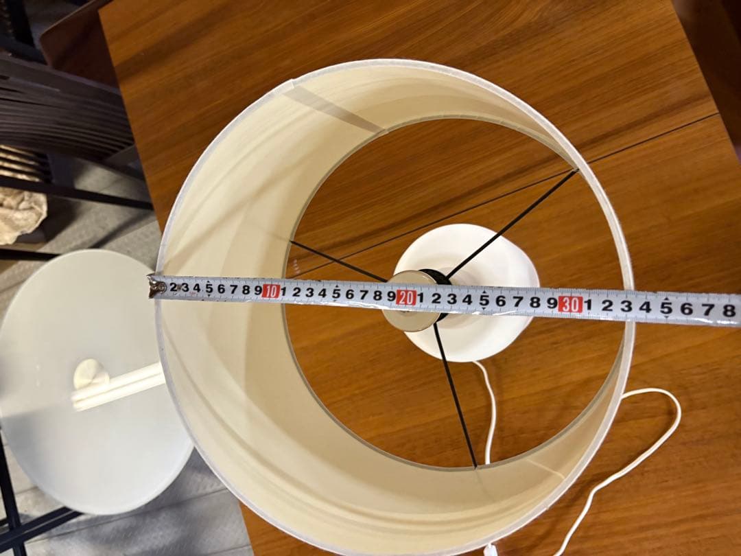 ザラホーム セラミックベースホワイトテーブルランプ