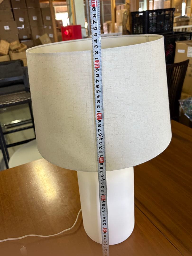 ザラホーム セラミックベースホワイトテーブルランプ