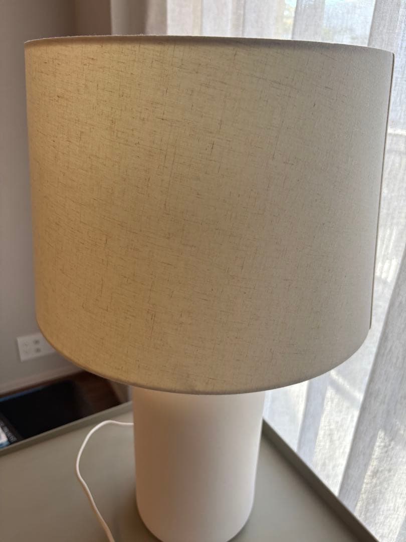 ザラホーム セラミックベースホワイトテーブルランプ