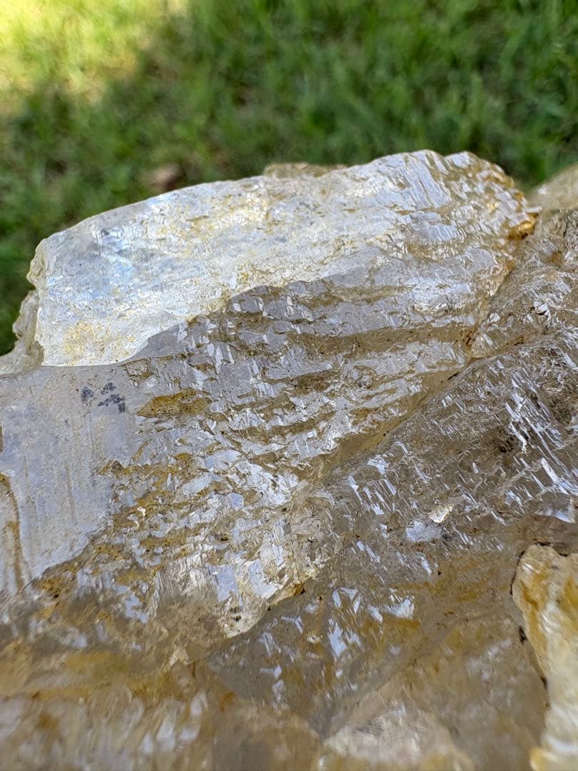 【匿名発送】1 kgオーバー 蝕像水晶（ゴールデンヒーラー）