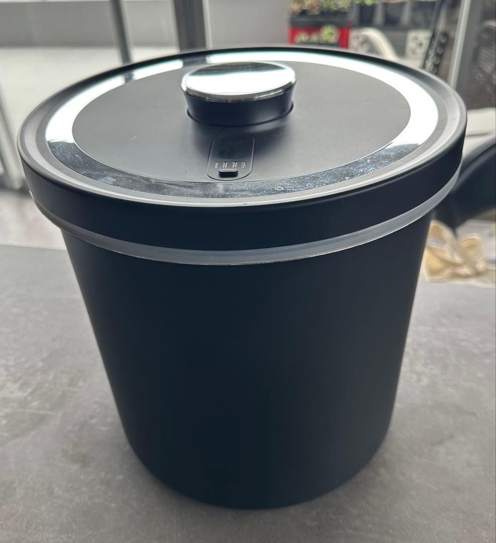 OoBLE オーブル　真空保存容器　米びつ