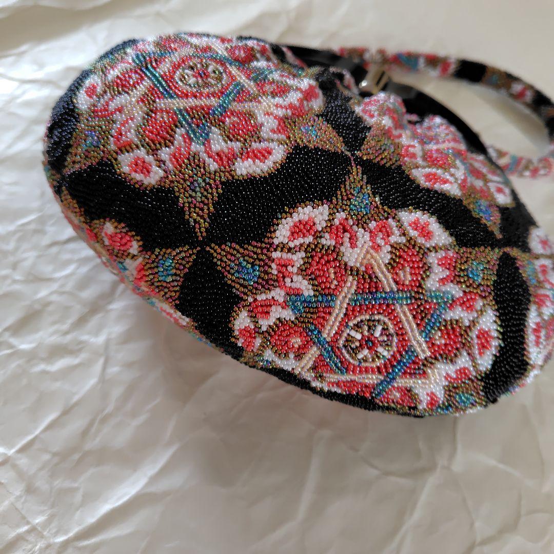 ビーズ刺繍　幾何学柄ハンドバッグ