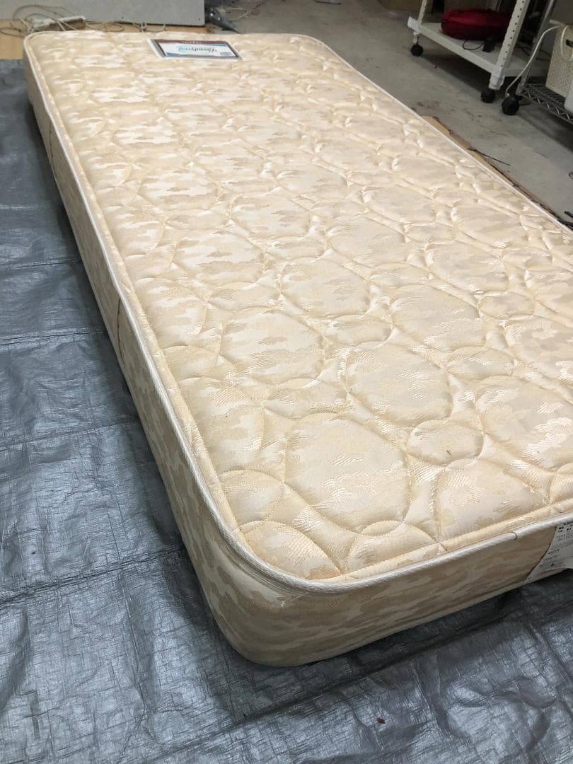 送料無料 シモンズ マットレス Beautyrest シングル 250109