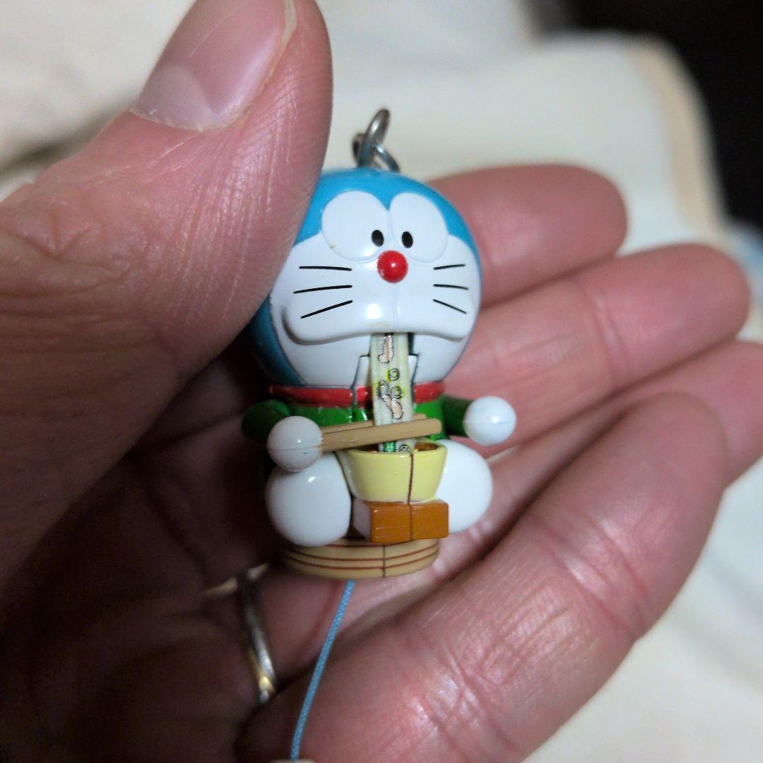 四国限定 どこでもドラえもん ご当地ストラップ 讃岐うどん 香川