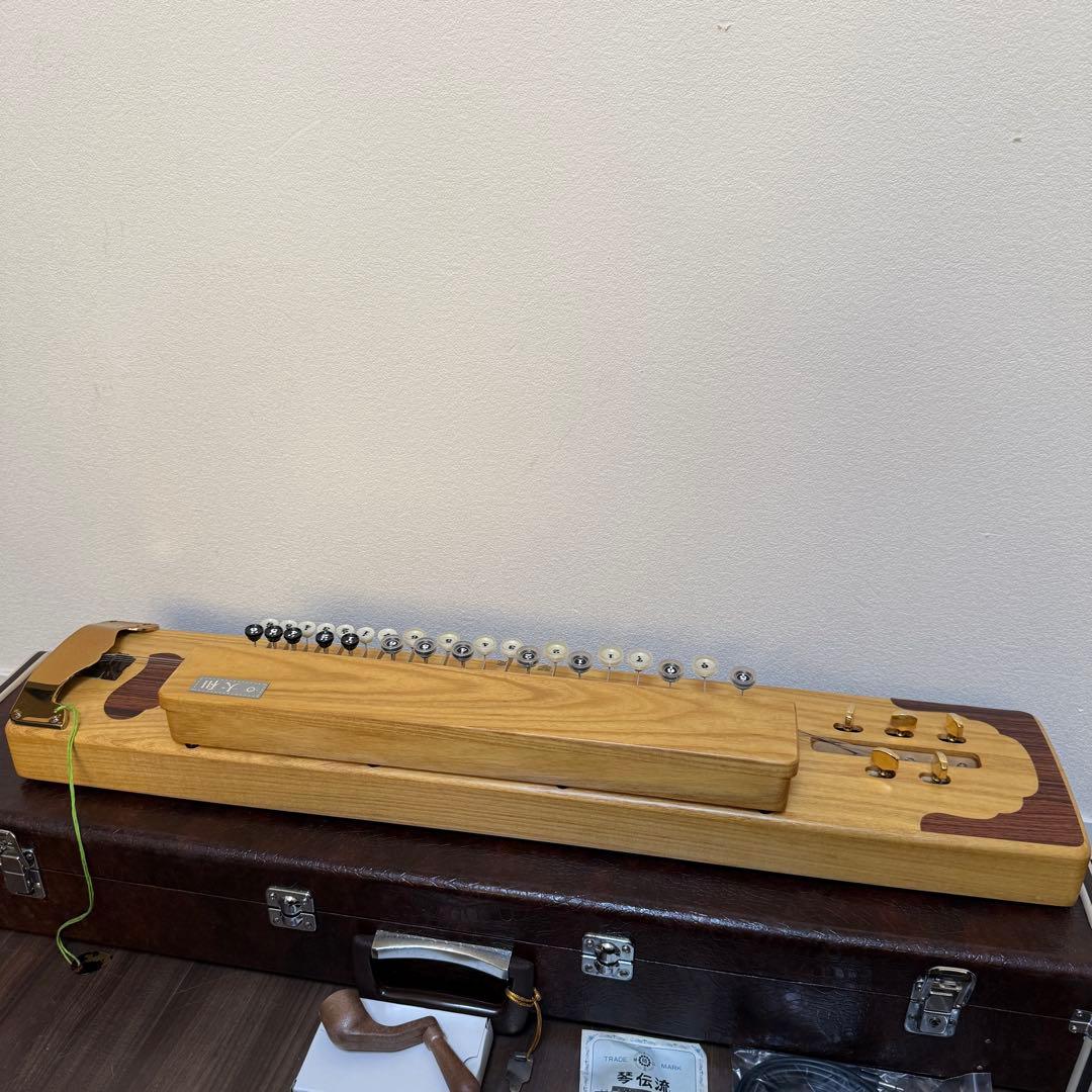 極美品 琴伝流 大和 ハードケース 鍵付き 付属品多数 ピック - メルカリ