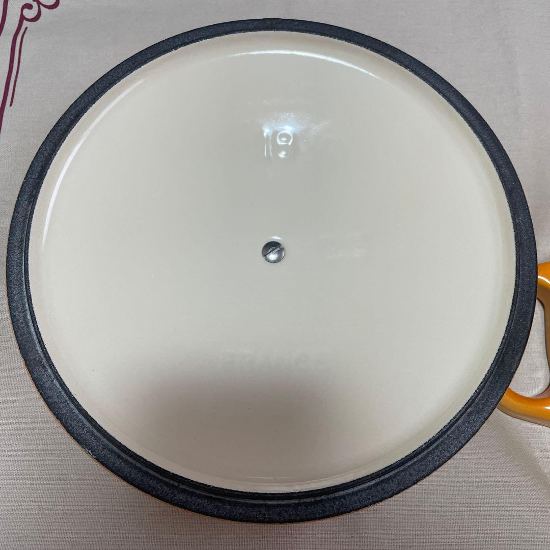 《美品》ルクルーゼ　ココットロンド　18cm オレンジブロッサム