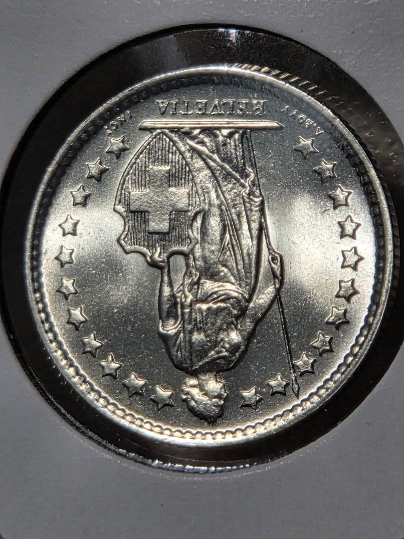 稀少 完全未使用)スイス連邦 ヘルヴェティア立像 1/2フラン銀貨 1962B