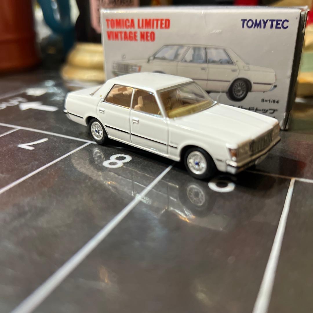 希少トミカリミテッドヴィンテージLV-N74aトヨタクラウン4ドアハード