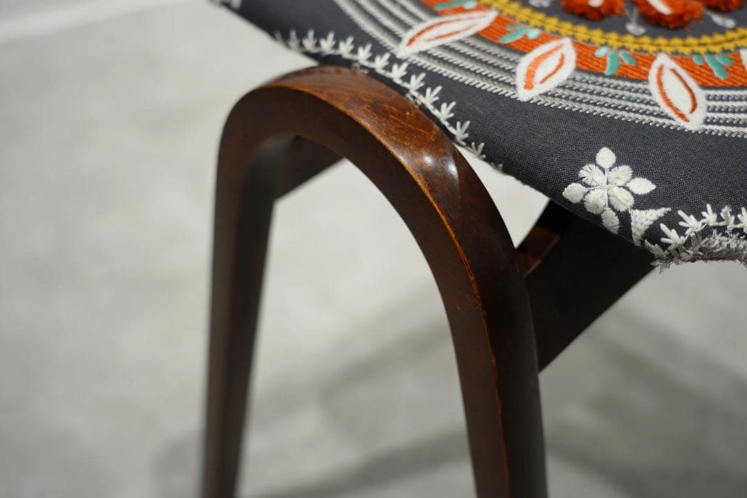 スツール 秋田木工 剣持勇 スタッキングチェア 刺繍生地 ビンテージ