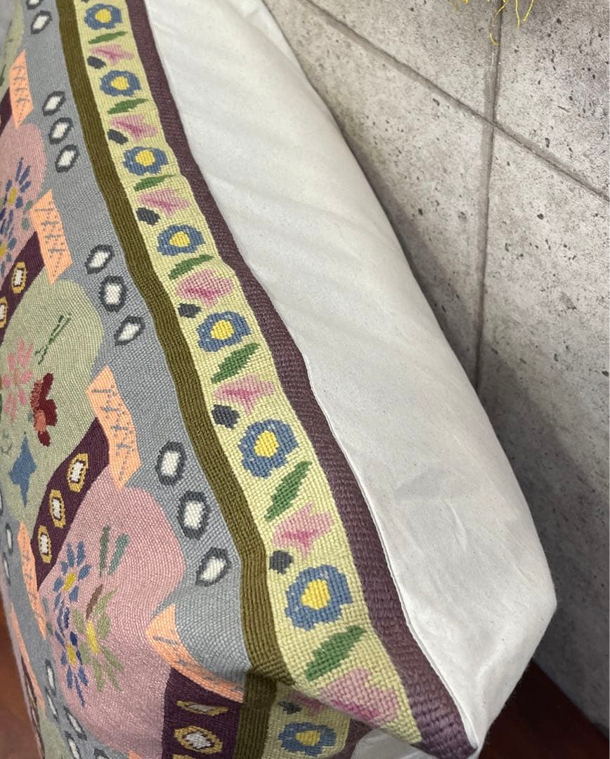 クッションカバー フランスヴィンテージ 刺繍のリメイク 手刺繍 France