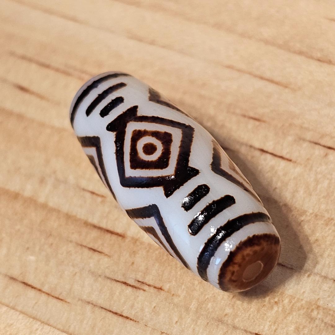 龍眼天珠 白玉髄龍眼 【極希少】ルチルブレスレット